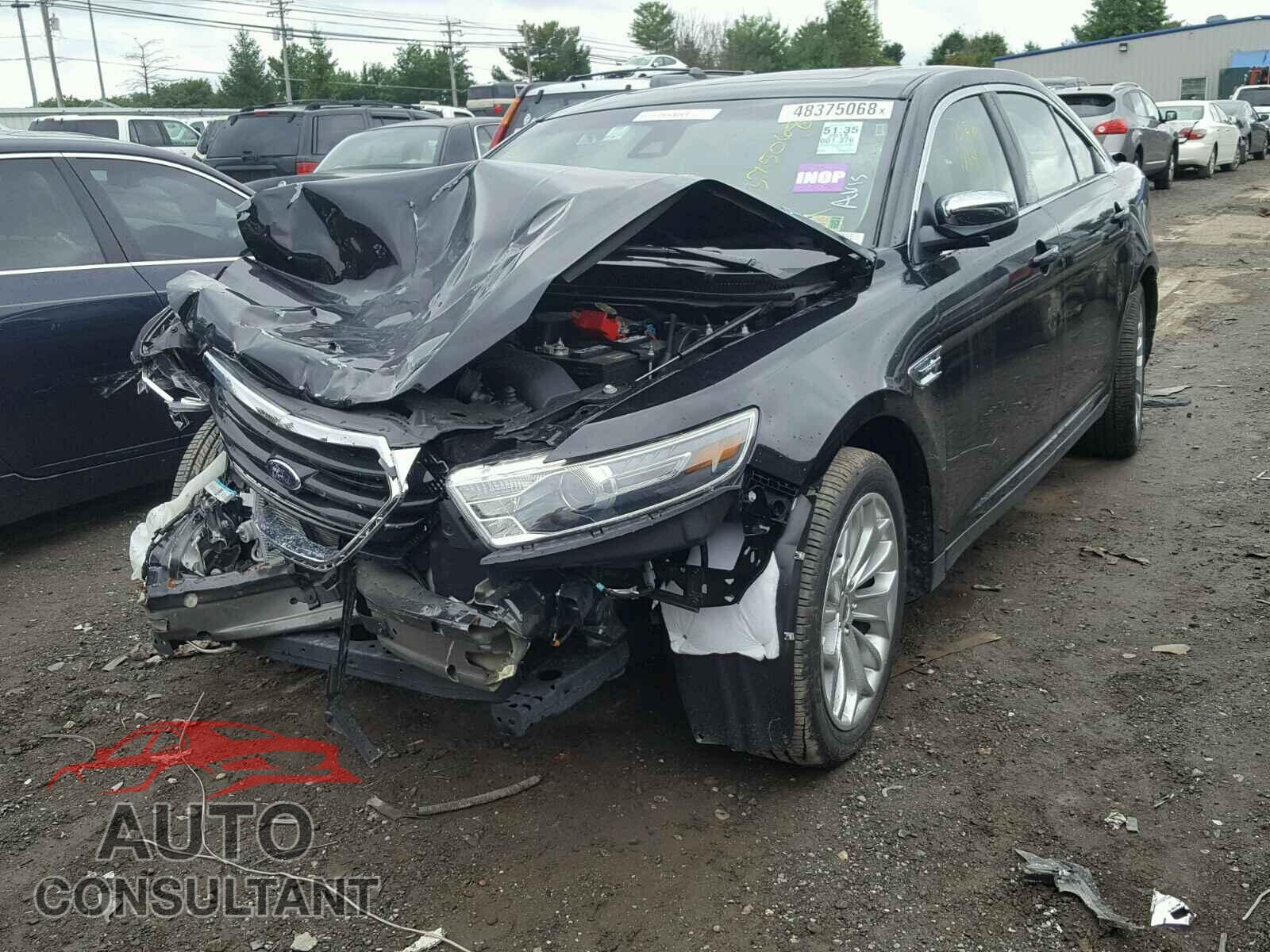 FORD TAURUS 2018 - 1FAHP2F88JG130128