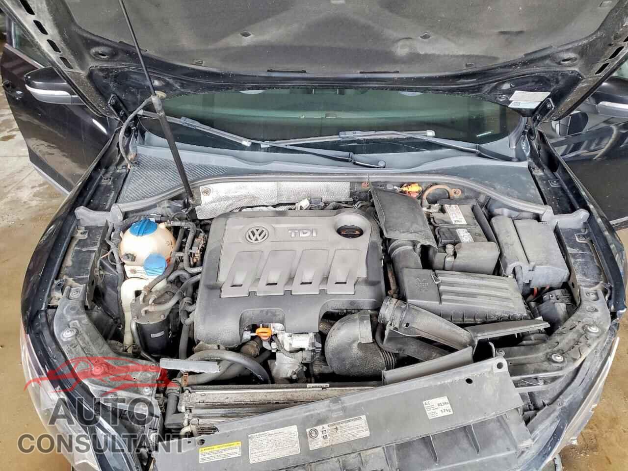 VOLKSWAGEN PASSAT 2014 - 1VWBN7A35EC003796