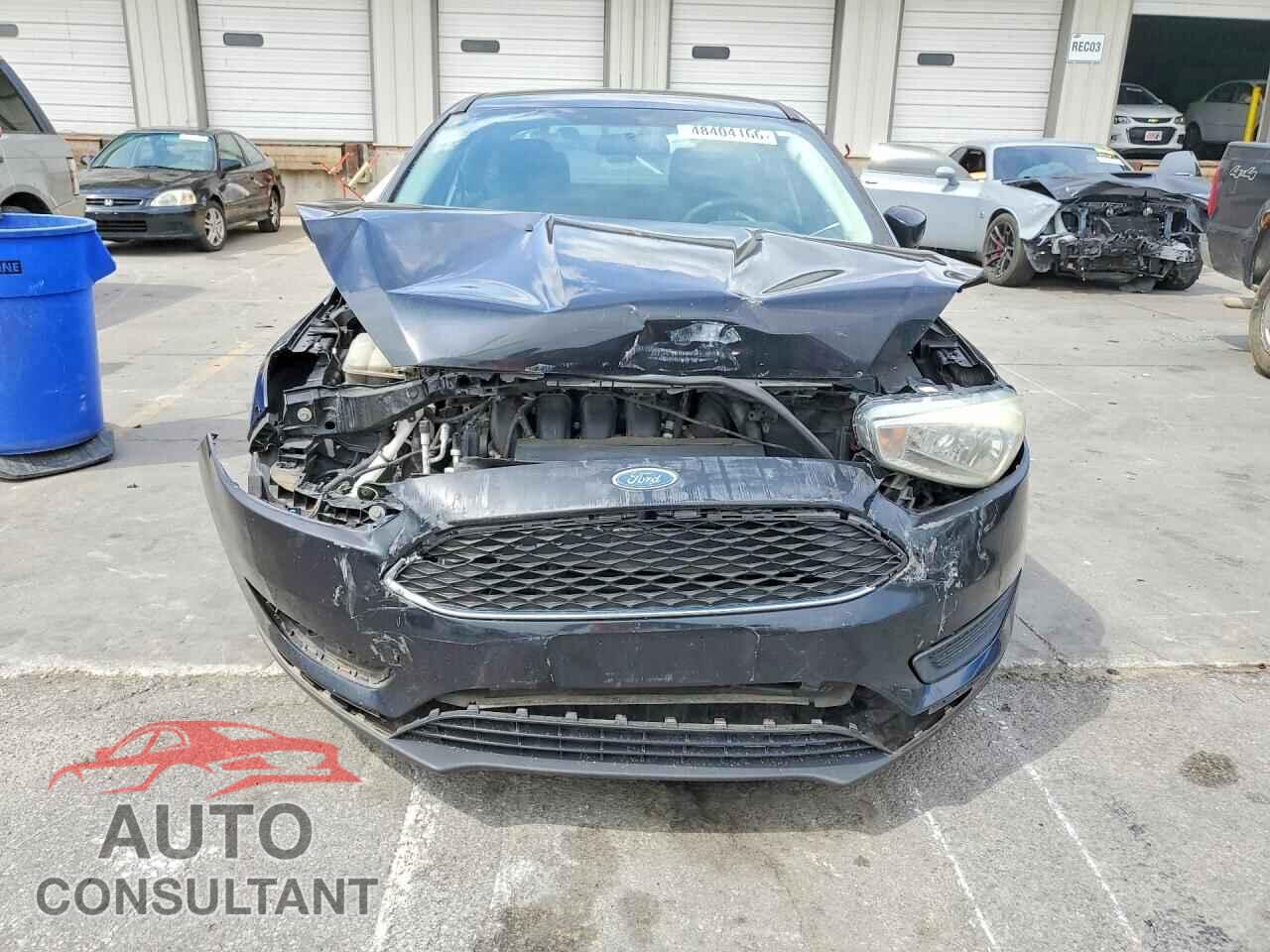 FORD FOCUS 2017 - 1FADP3F2XHL271848