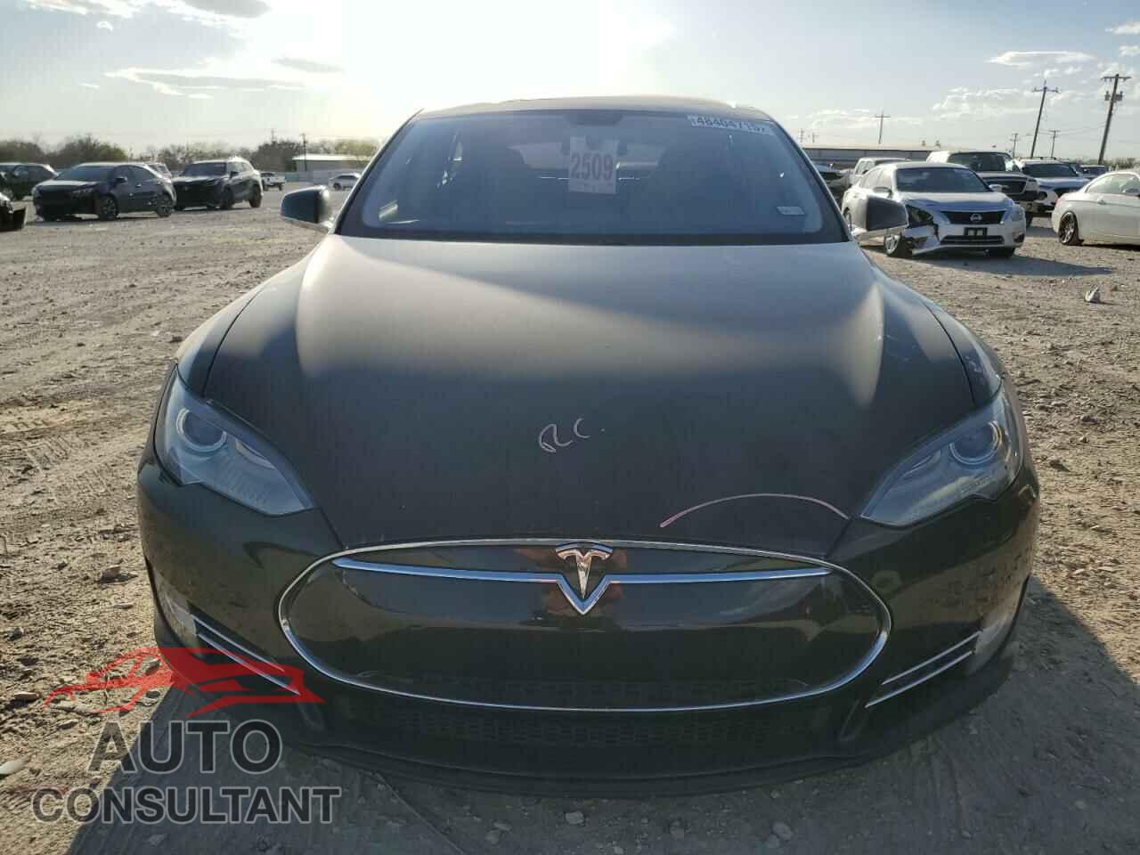 TESLA MODEL S 2013 - 5YJSA1CG2DFP05023