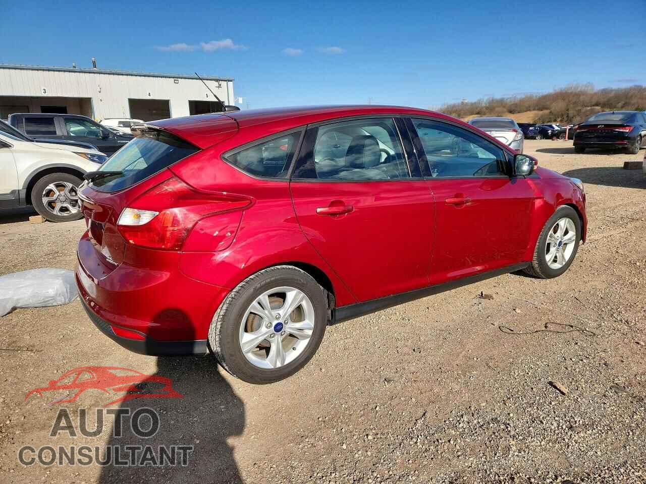 FORD FOCUS 2014 - 1FADP3K27EL228103