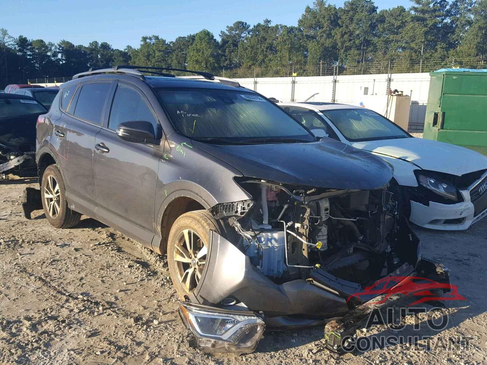 TOYOTA RAV4 XLE 2017 - JTMWFREV2HD094503