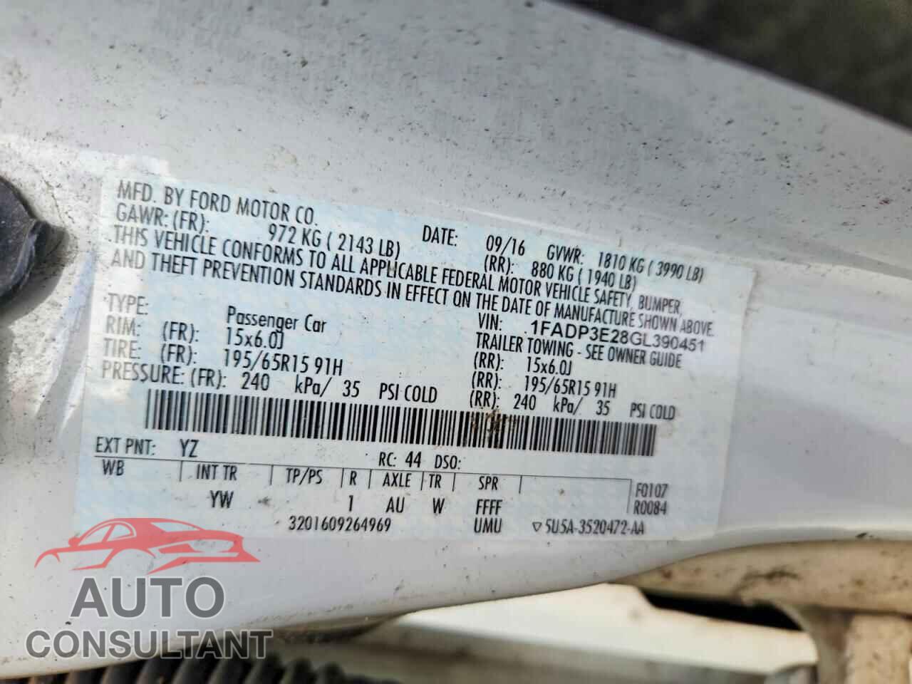 FORD FOCUS 2016 - 1FADP3E28GL390451