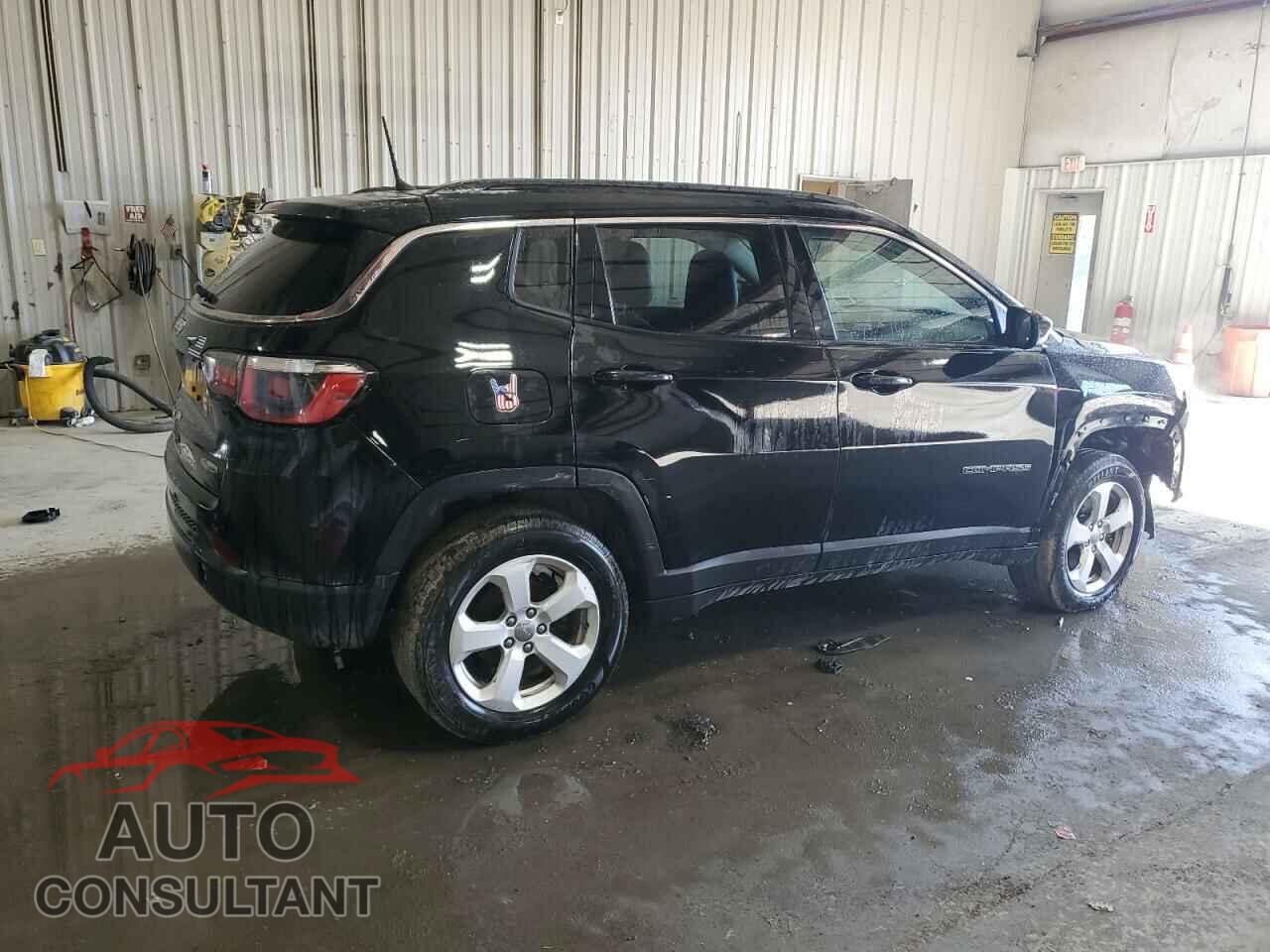 JEEP COMPASS 2018 - 3C4NJDBB1JT175340