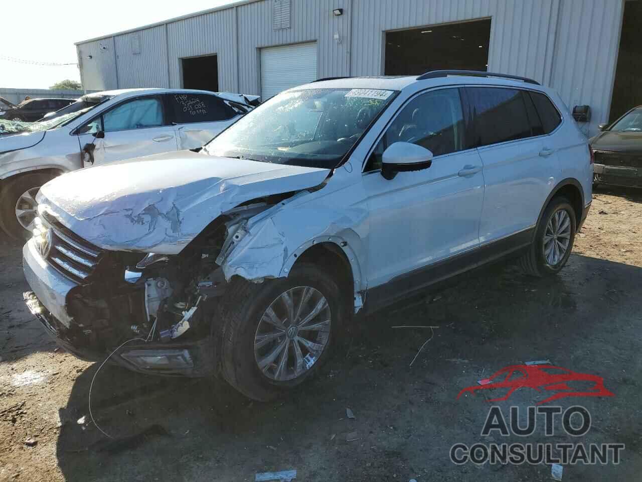 VOLKSWAGEN TIGUAN 2018 - 3VV3B7AX6JM027649