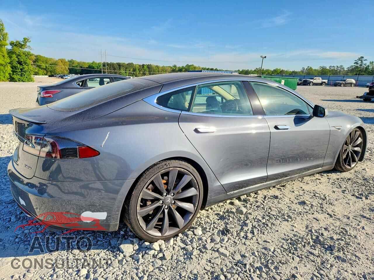 TESLA MODEL S 2013 - 5YJSA1CP0DFP24198