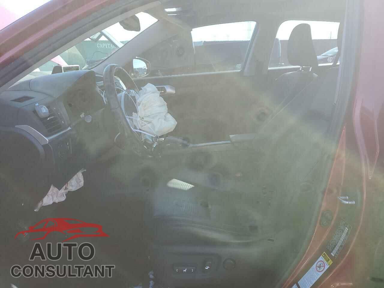 LEXUS CT 200 2012 - JTHKD5BH2C2112058