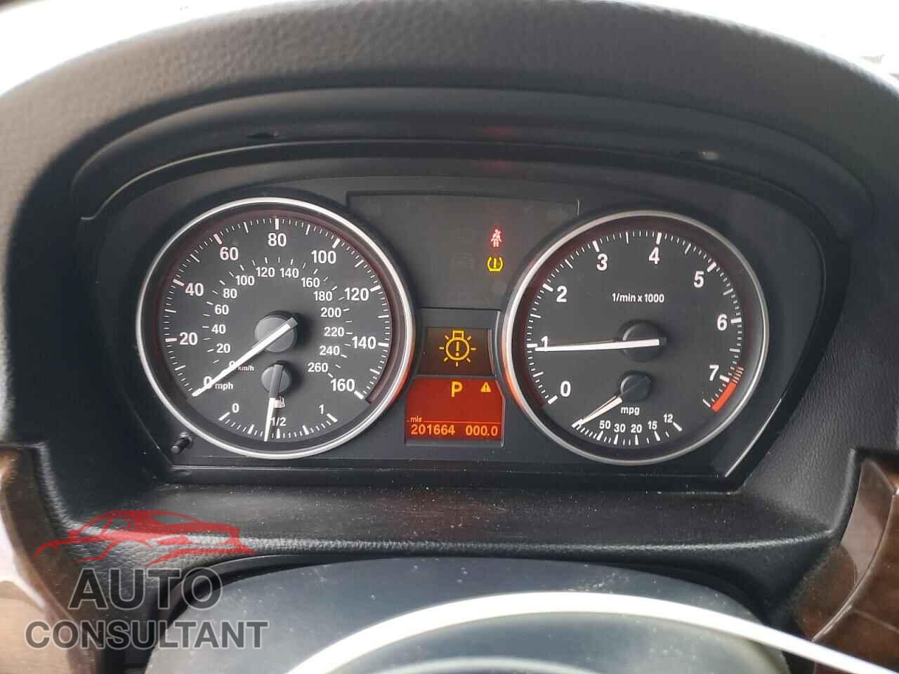 BMW 3 SERIES 2011 - WBAPH7C52BE675813