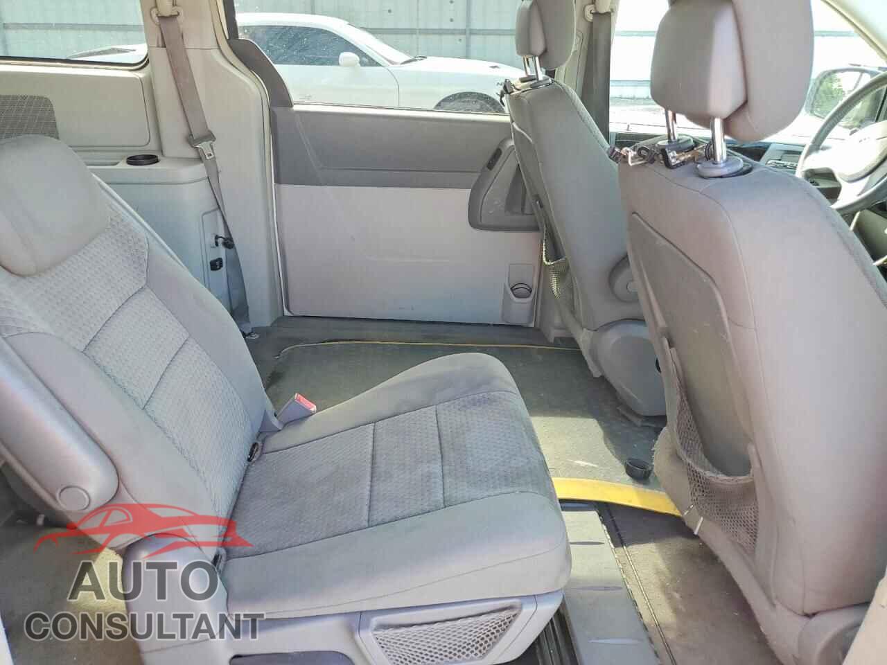DODGE CARAVAN 2010 - 2D4RN5D11AR297668