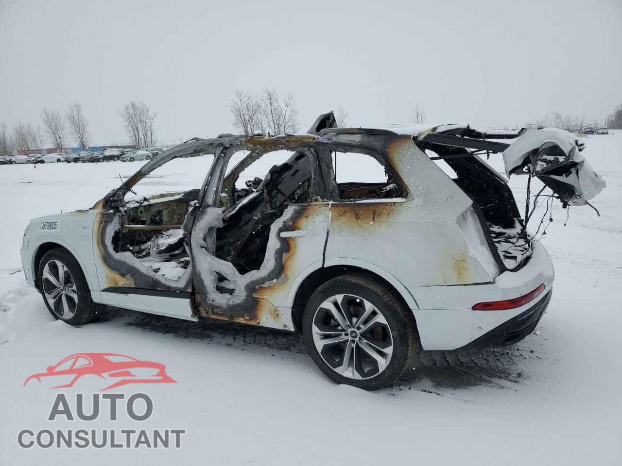 AUDI Q7 2021 - WA1MXAF76MD019880