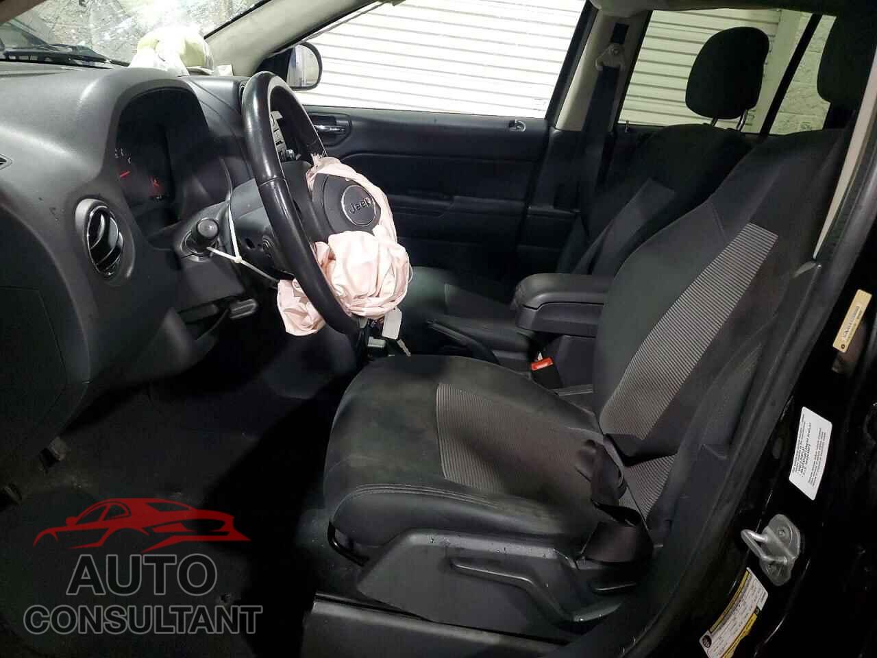 JEEP COMPASS 2012 - 1C4NJDEB1CD599900