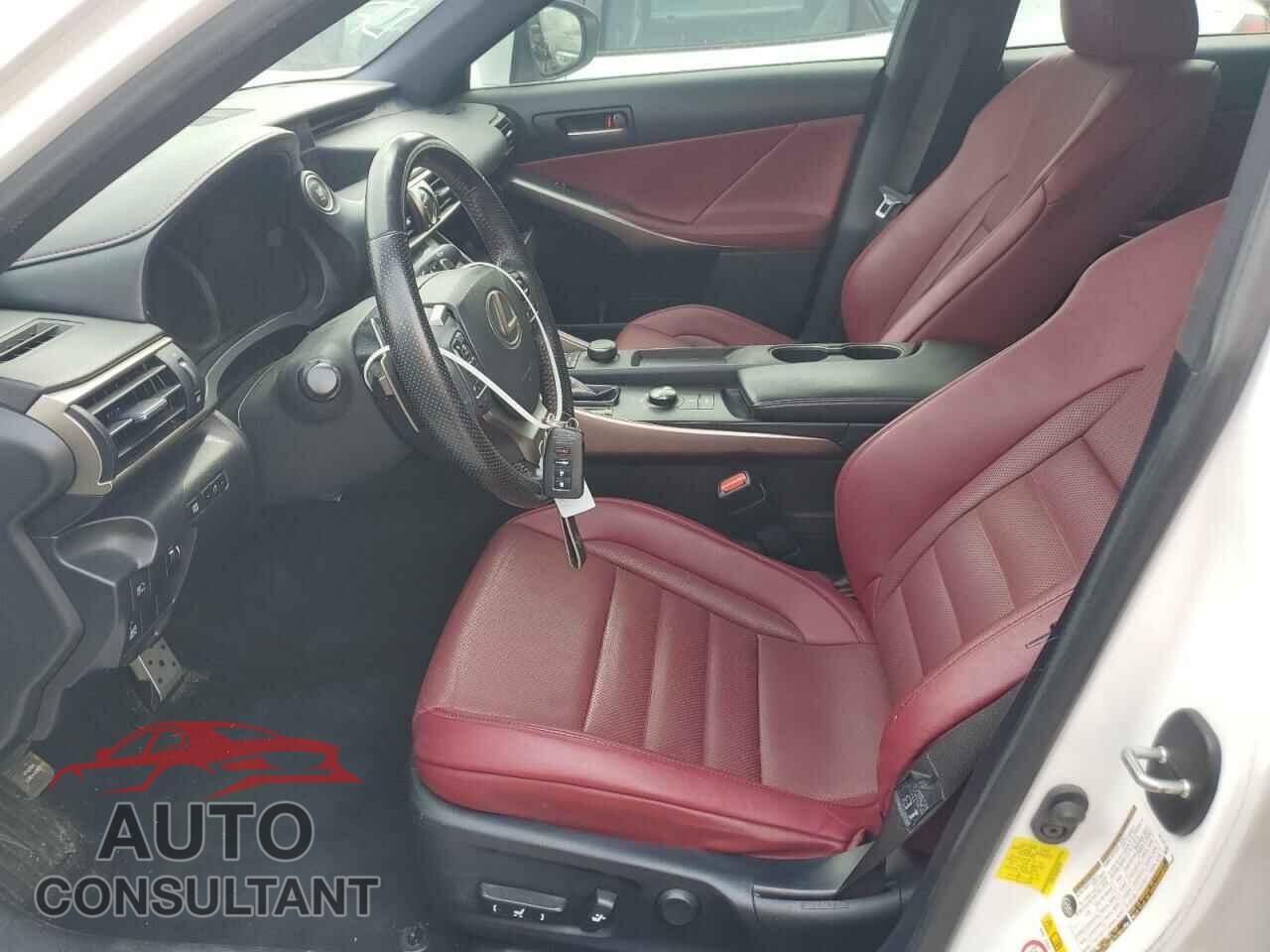 LEXUS IS 2018 - JTHBA1D29J5065780