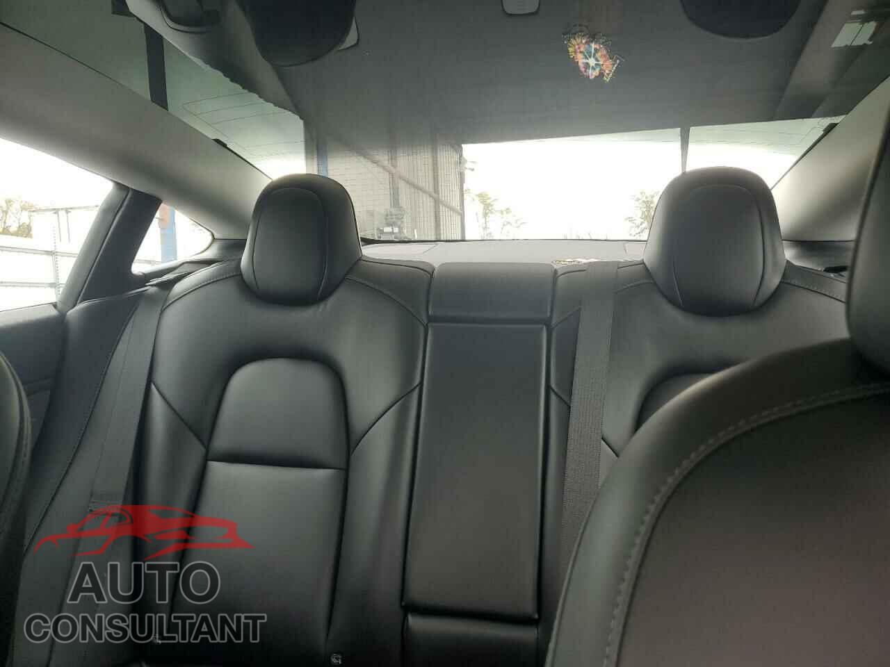 TESLA MODEL 3 2021 - 5YJ3E1EA2MF030579