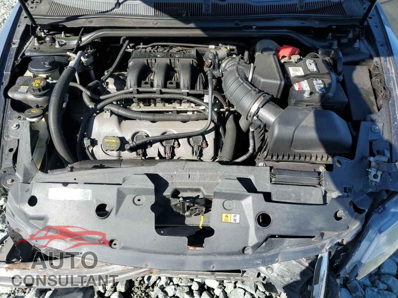 FORD TAURUS 2012 - 1FAHP2DW2CG120196