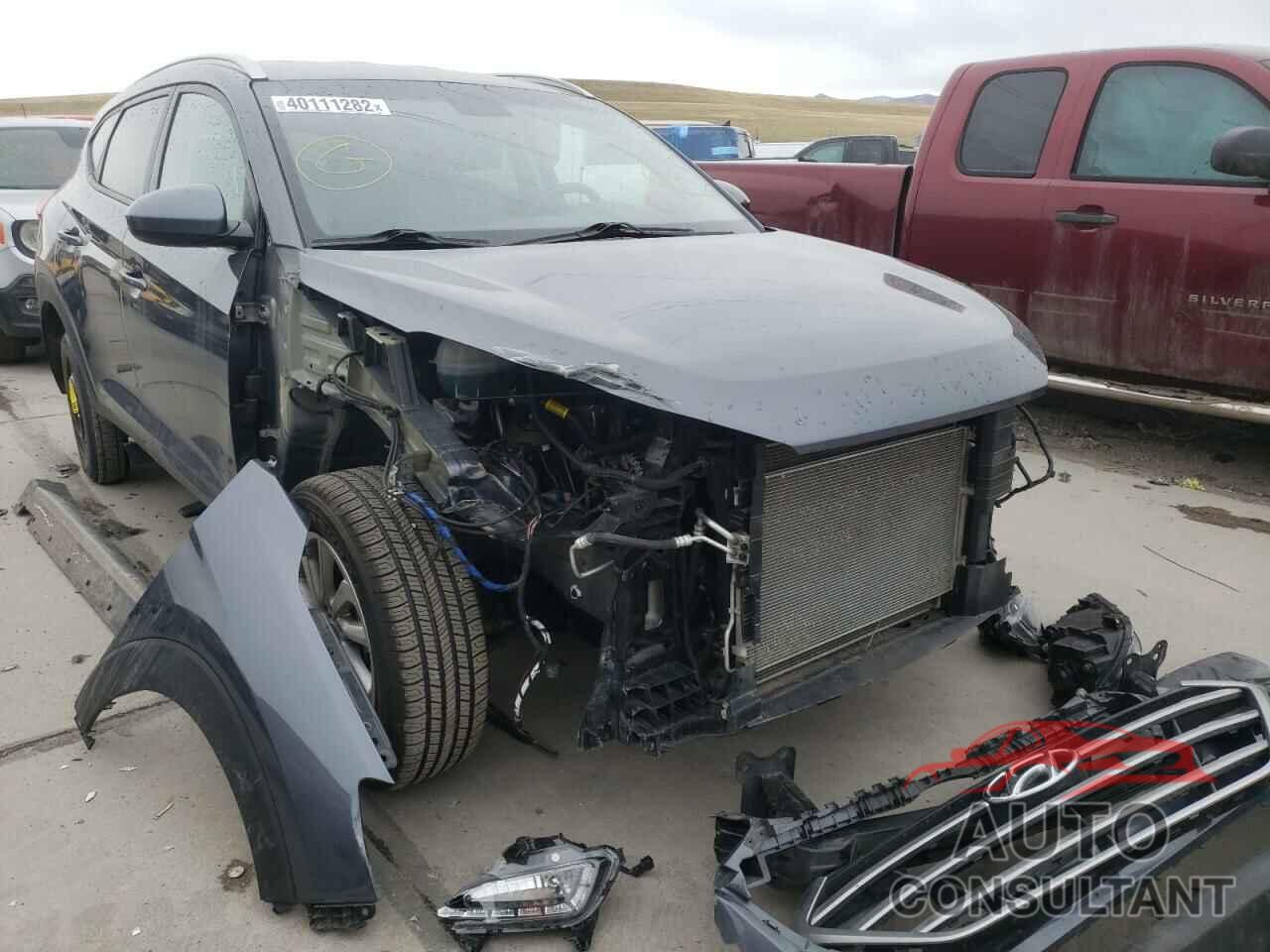HYUNDAI TUCSON 2018 - KM8J3CA40JU600053