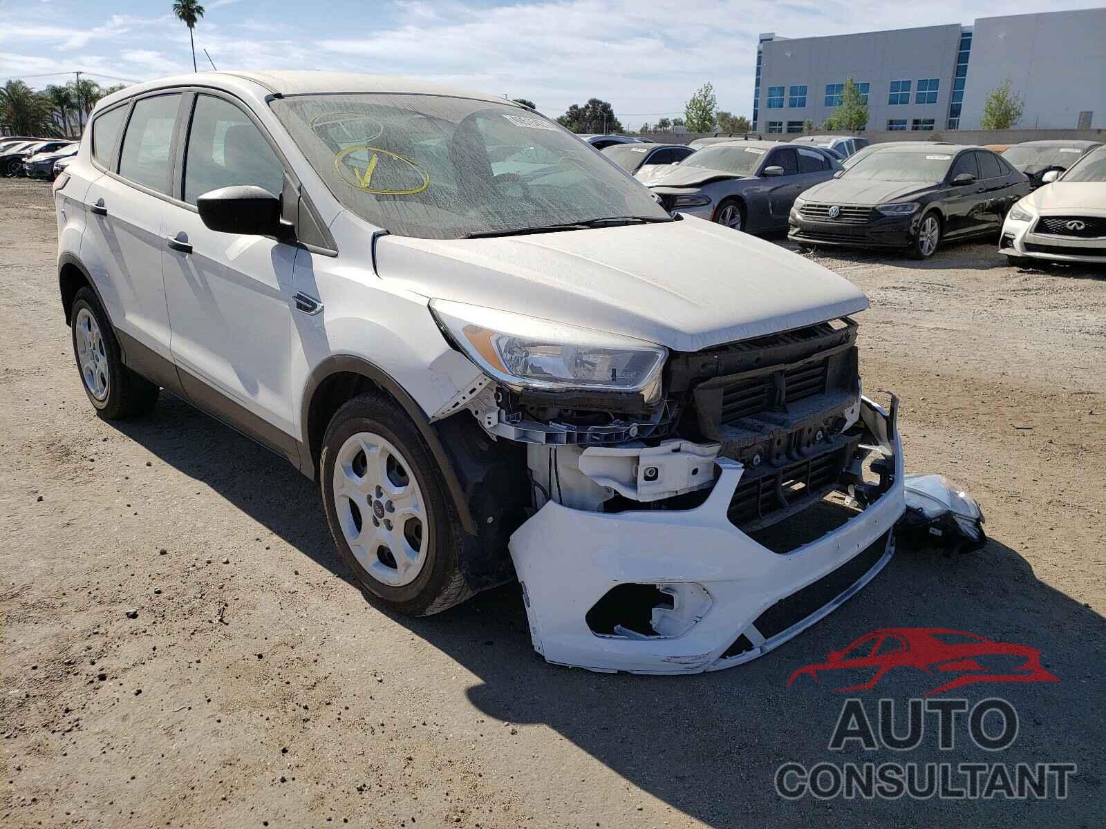 FORD ESCAPE 2017 - 1FMCU0F77HUE73920
