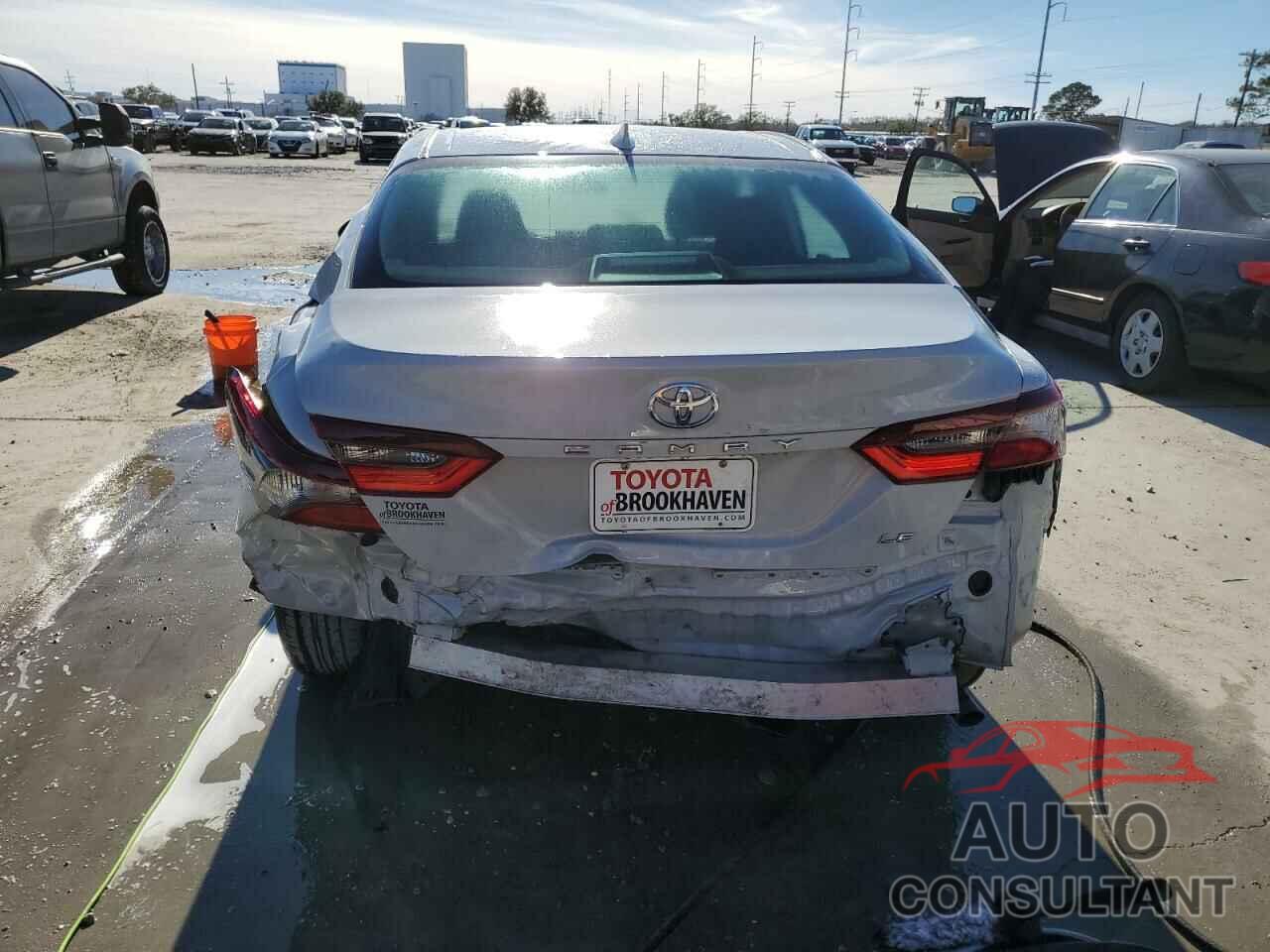 TOYOTA CAMRY 2023 - 4T1C11AK2PU126438