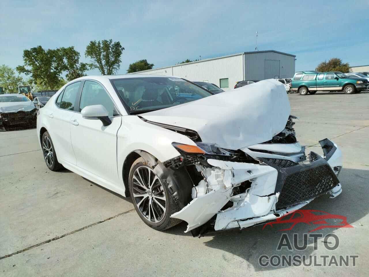 TOYOTA CAMRY 2020 - 4T1J11AK3LU884810