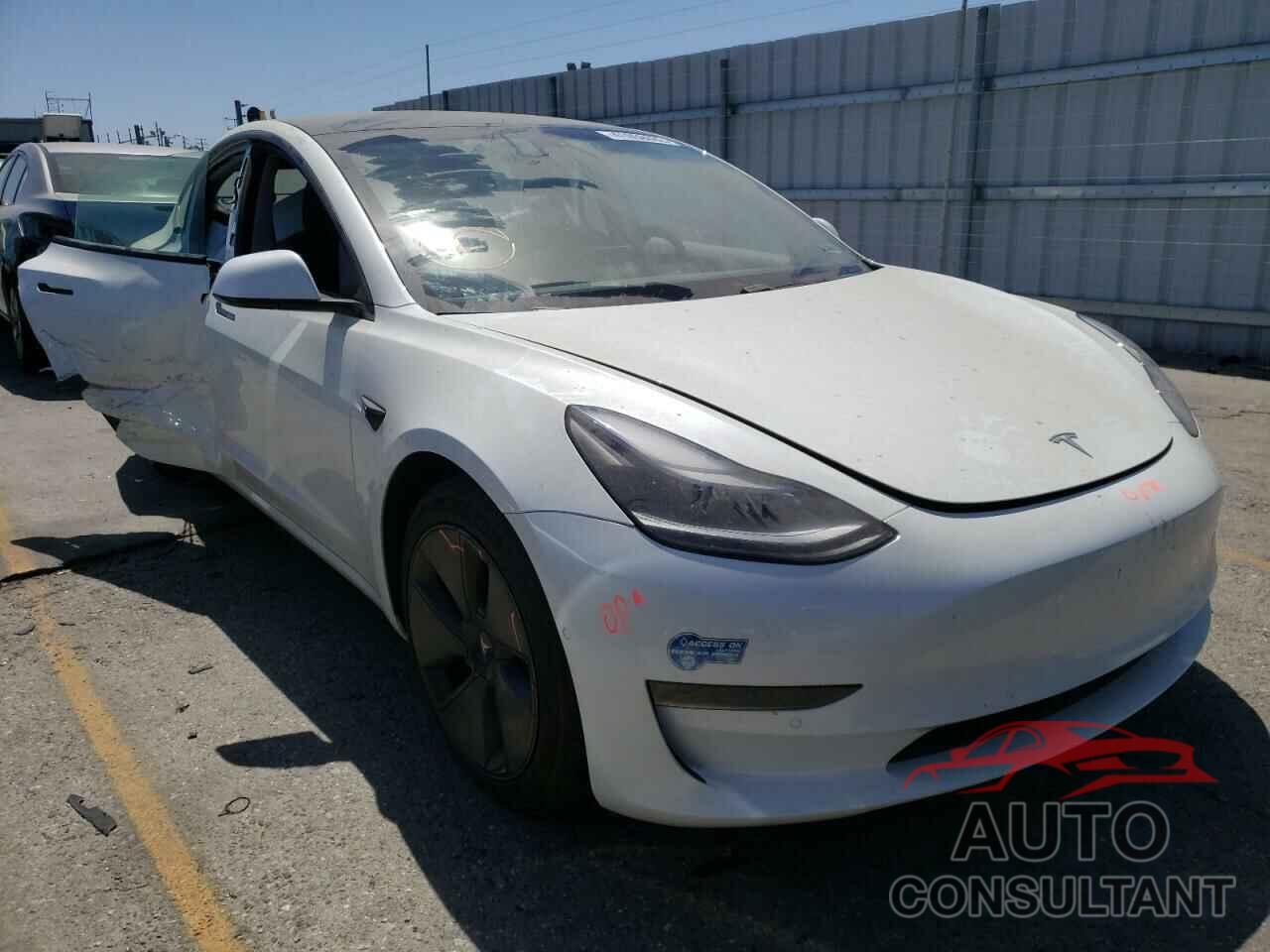 TESLA MODEL 3 2021 - 5YJ3E1EA5MF992505