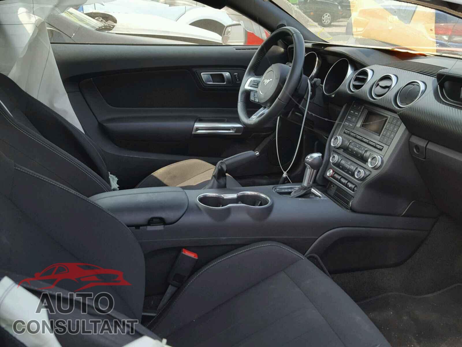 FORD MUSTANG 2018 - 1FA6P8TH4J5109223