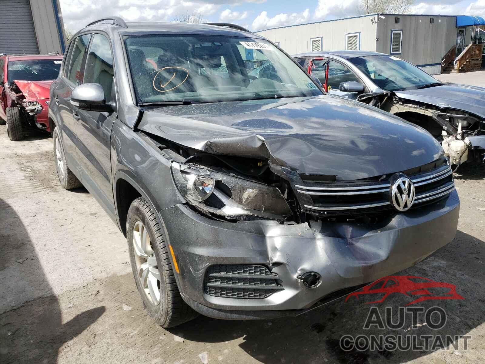VOLKSWAGEN TIGUAN 2016 - WVGBV7AX5GW593565