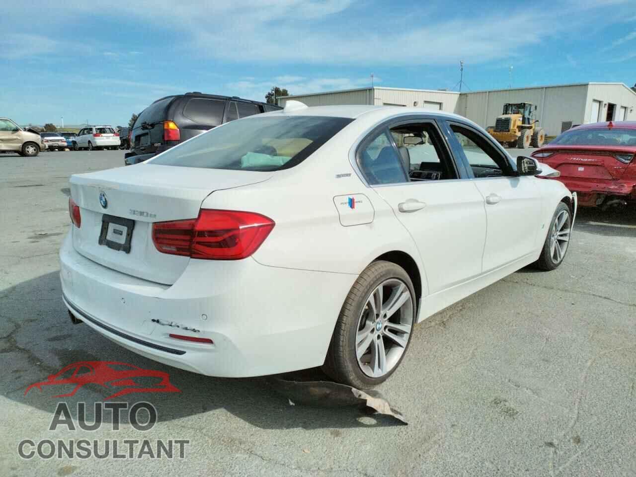 BMW 3 SERIES 2017 - WBA8E1C30HA030098