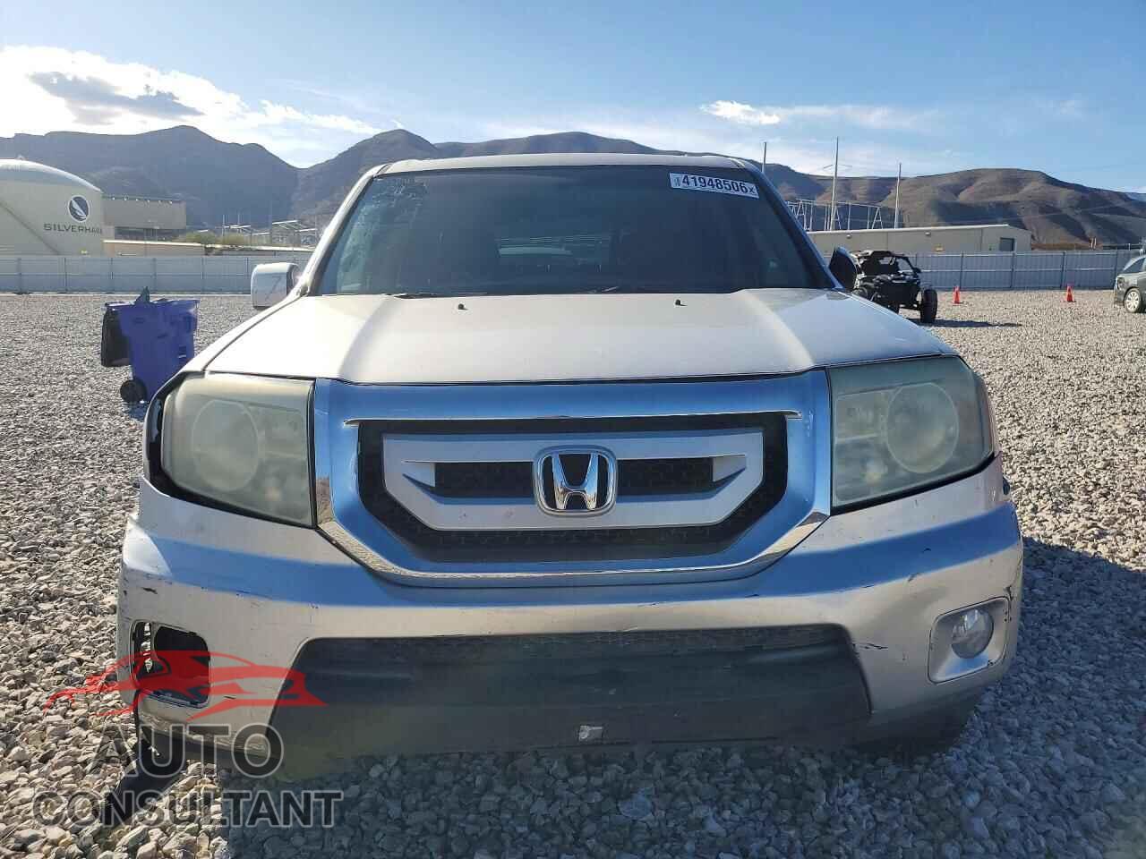 HONDA PILOT 2011 - 5FNYF3H56BB036850