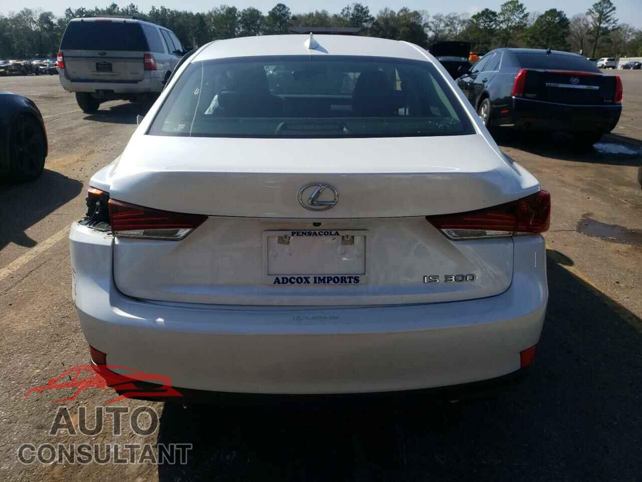 LEXUS IS 2018 - JTHBA1D2XJ5065626
