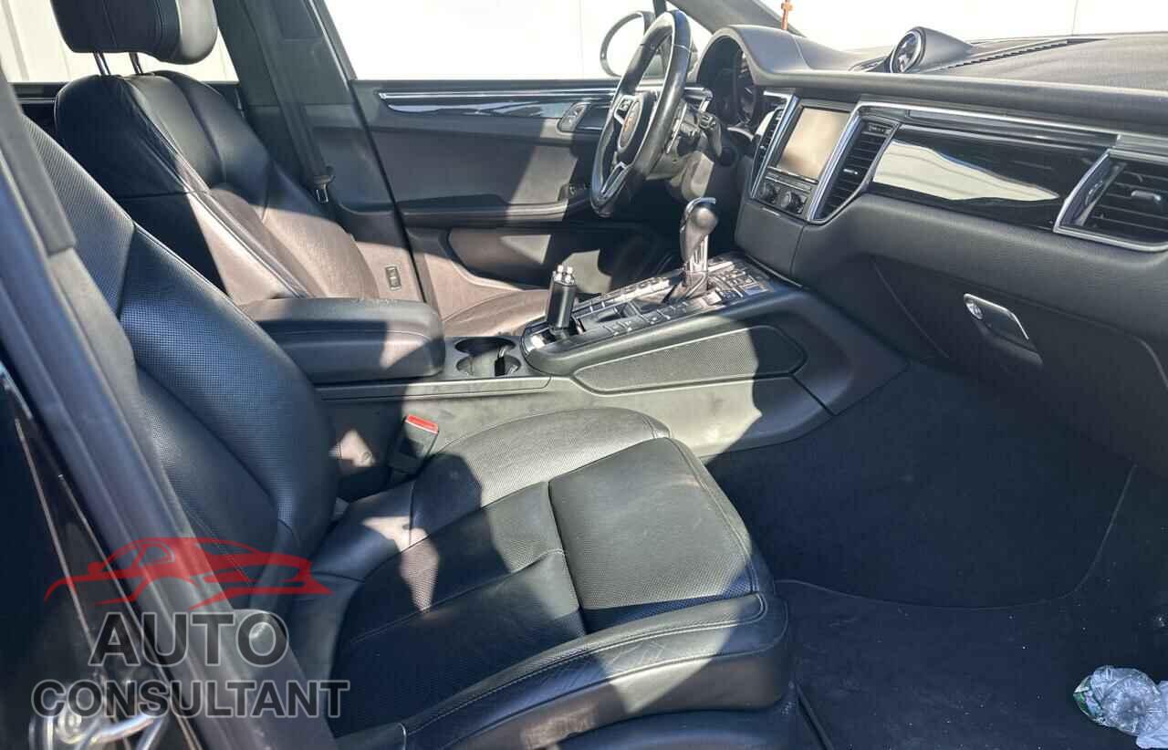 PORSCHE MACAN 2016 - WP1AB2A57GLB41417
