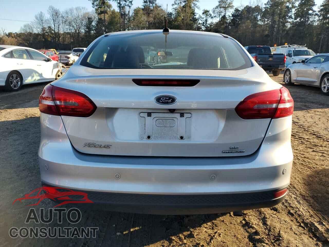 FORD FOCUS 2016 - 1FADP3F24GL332285