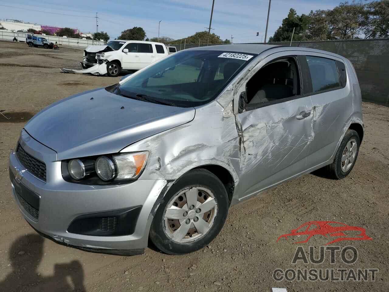 CHEVROLET SONIC 2013 - 1G1JB6SH9D4215002