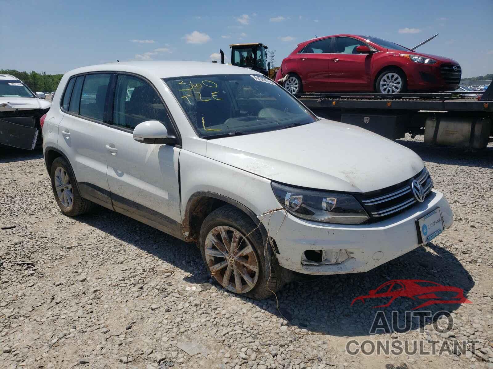 VOLKSWAGEN TIGUAN 2017 - WVGAV7AX7HK050576