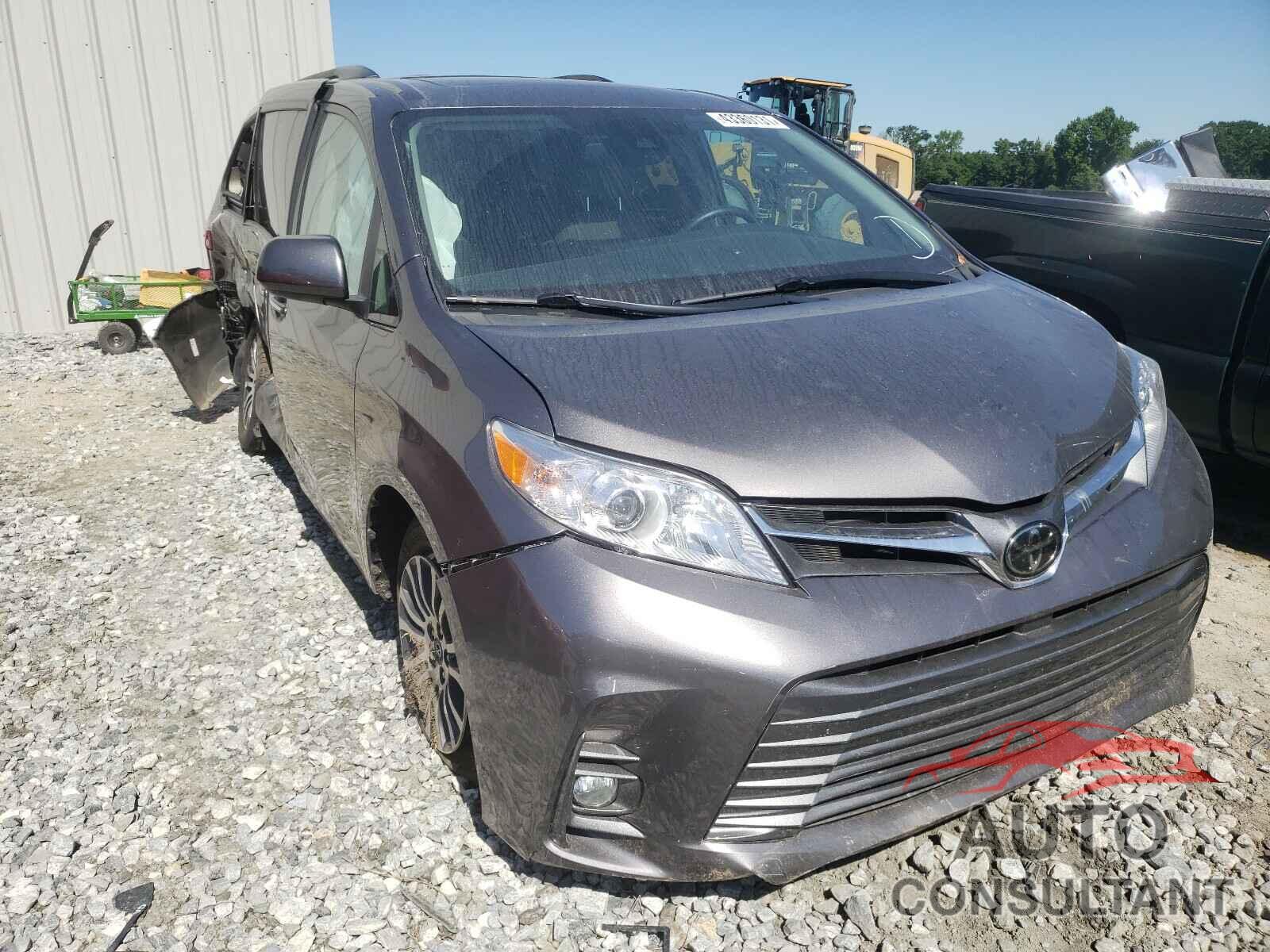 TOYOTA SIENNA 2018 - 5TDYZ3DC9JS933831