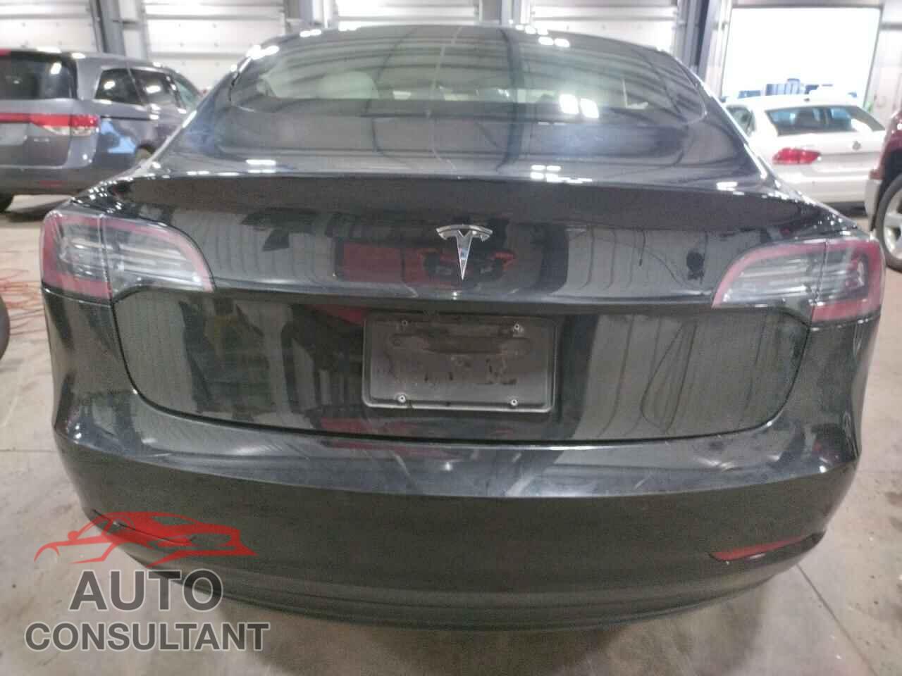 TESLA MODEL 3 2021 - 5YJ3E1EA5MF849909