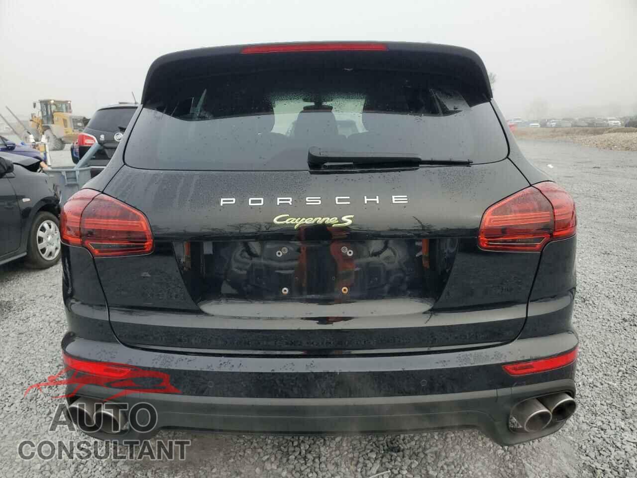 PORSCHE CAYENNE 2016 - WP1AE2A25GLA64558