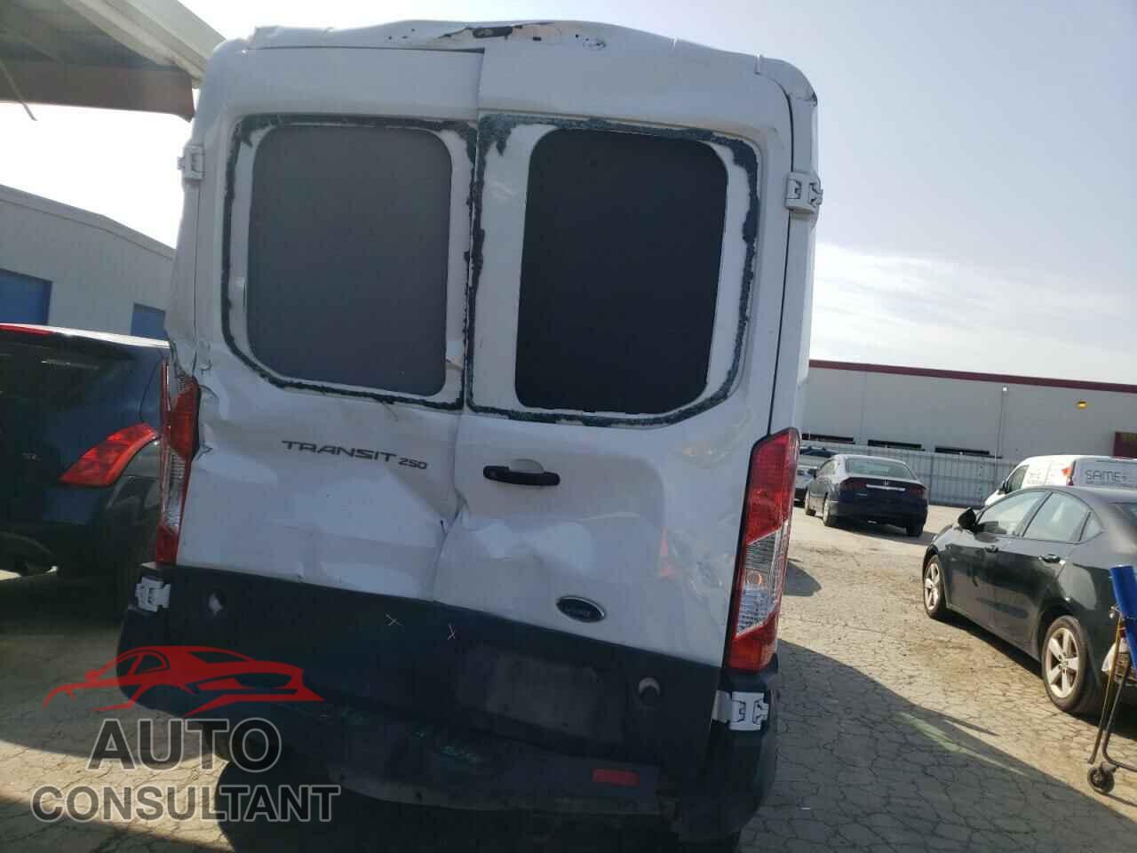 FORD TRANSIT CO 2019 - 1FTYR2CM0KKB65234