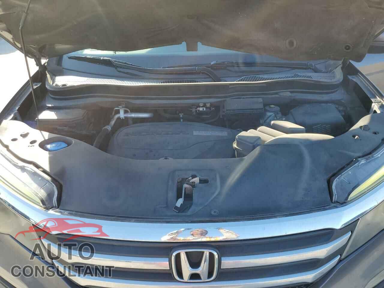 HONDA PILOT 2016 - 5FNYF6H82GB016338