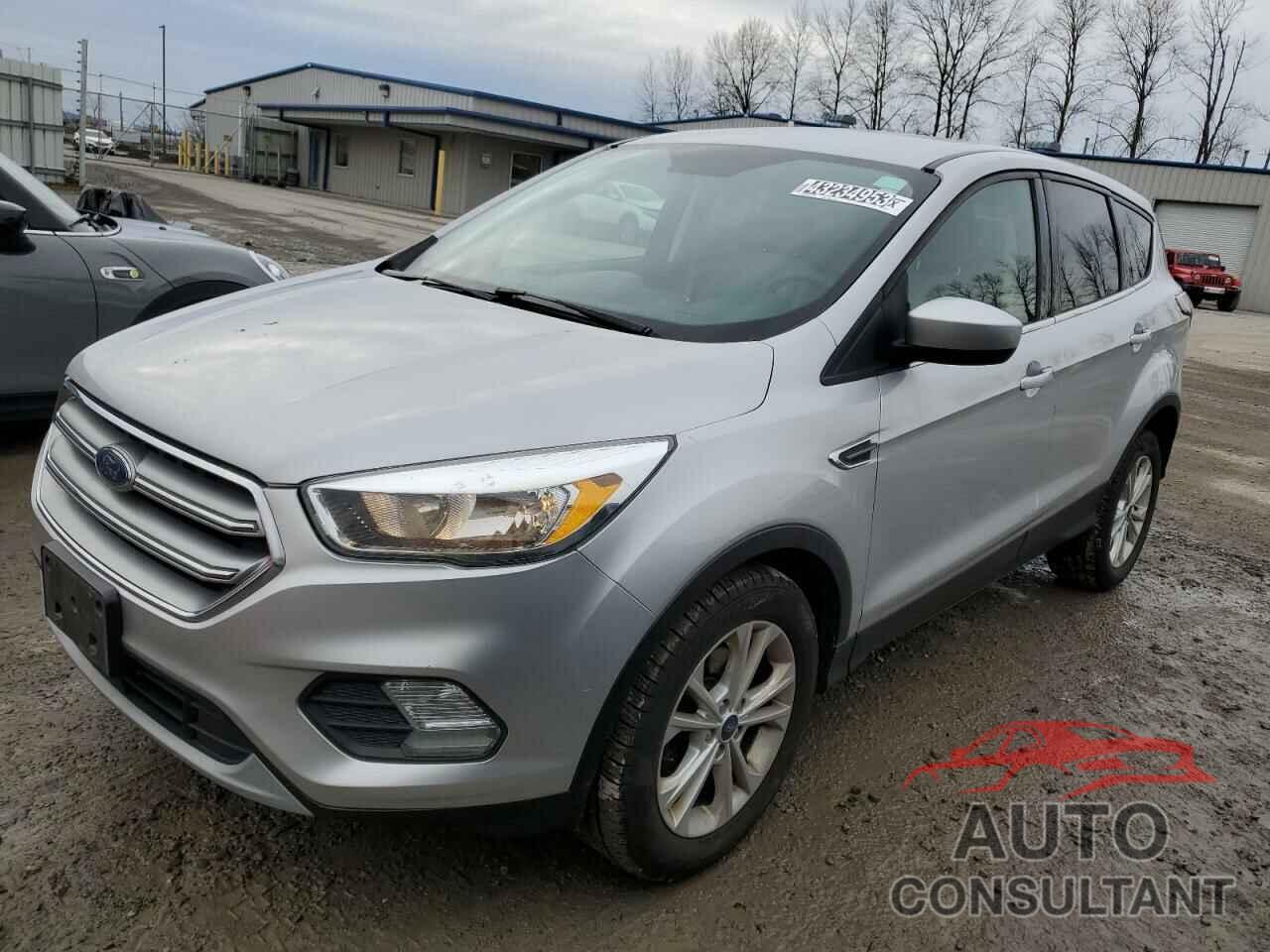 FORD ESCAPE 2017 - 1FMCU0GD8HUA29577