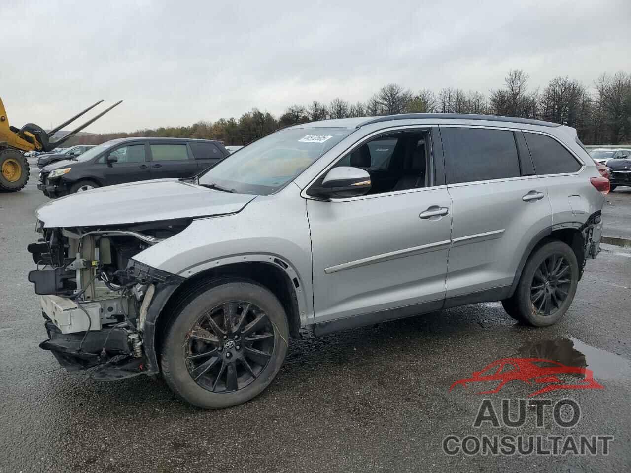 TOYOTA HIGHLANDER 2019 - 5TDJZRFH0KS567076