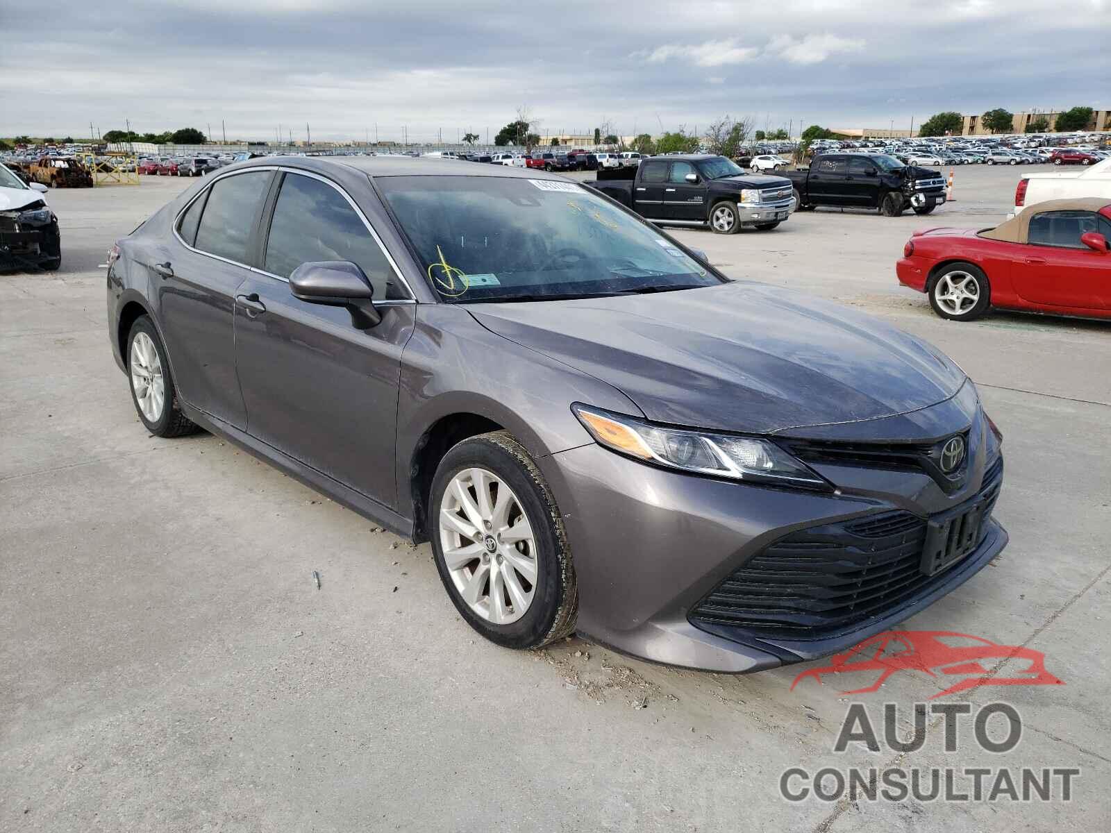 TOYOTA CAMRY 2018 - 4T1B11HK4JU608191