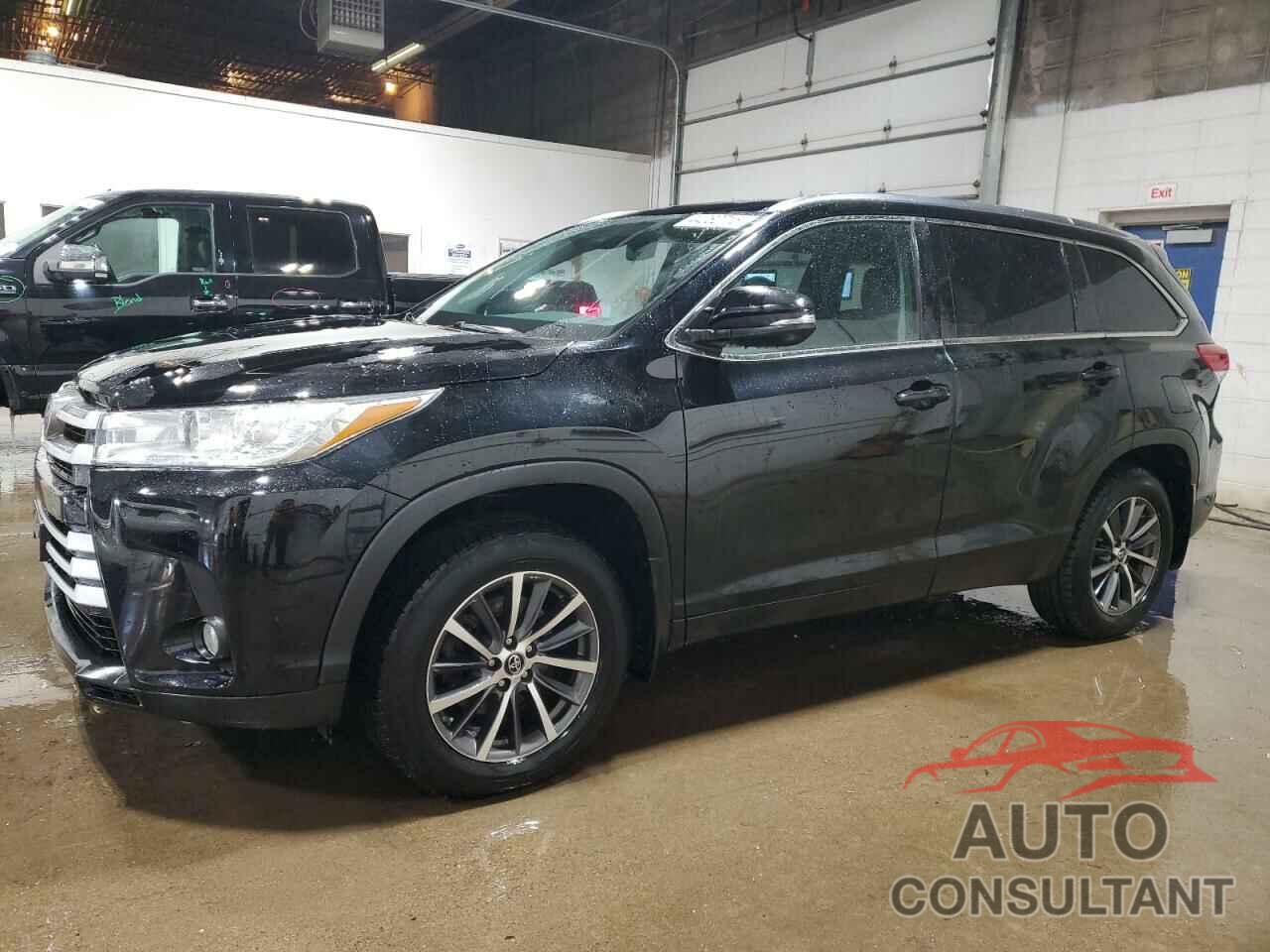 TOYOTA HIGHLANDER 2018 - 5TDJZRFH1JS545862