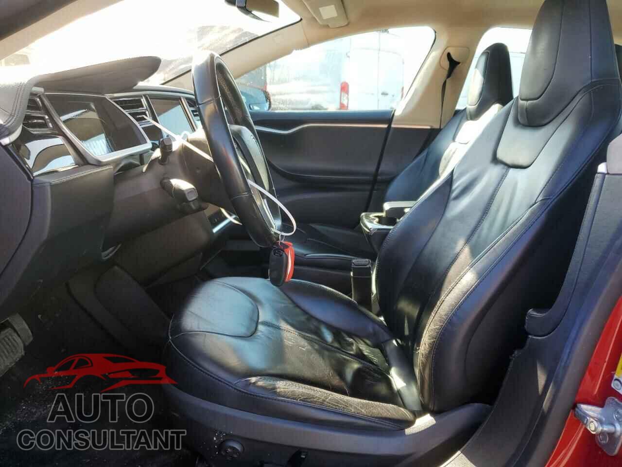 TESLA MODEL S 2013 - 5YJSA1AC7DFP10539