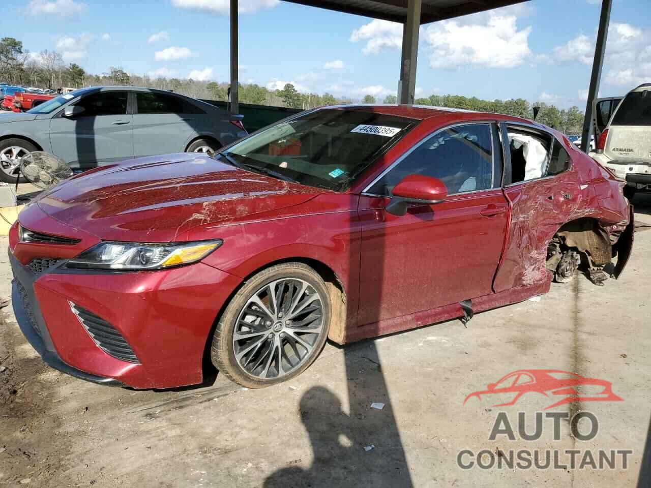 TOYOTA CAMRY 2018 - 4T1B11HKXJU670534