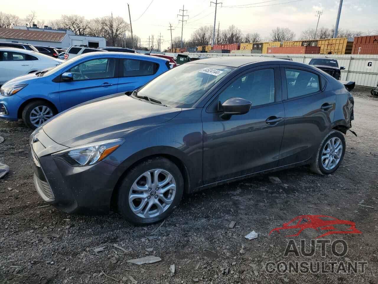 TOYOTA YARIS 2017 - 3MYDLBYV5HY179255