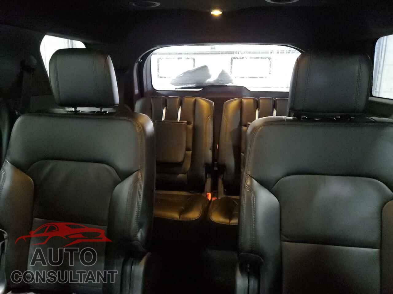 FORD EXPLORER 2017 - 1FM5K8D82HGD41557
