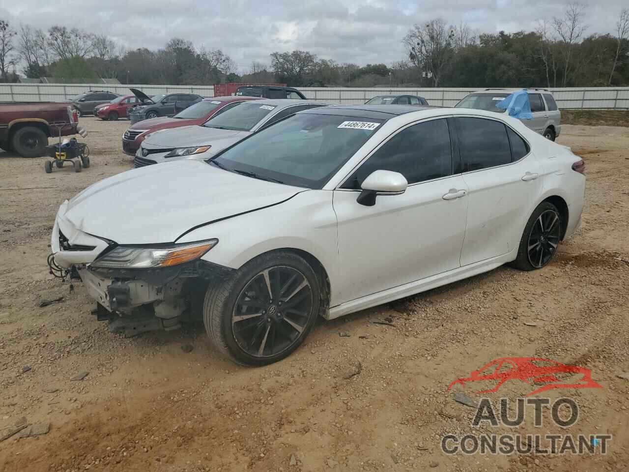 TOYOTA CAMRY 2018 - 4T1B61HK8JU152455