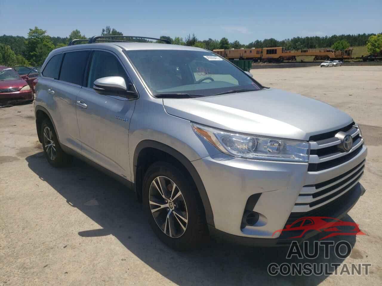 TOYOTA HIGHLANDER 2019 - 5TDBGRFH6KS078403