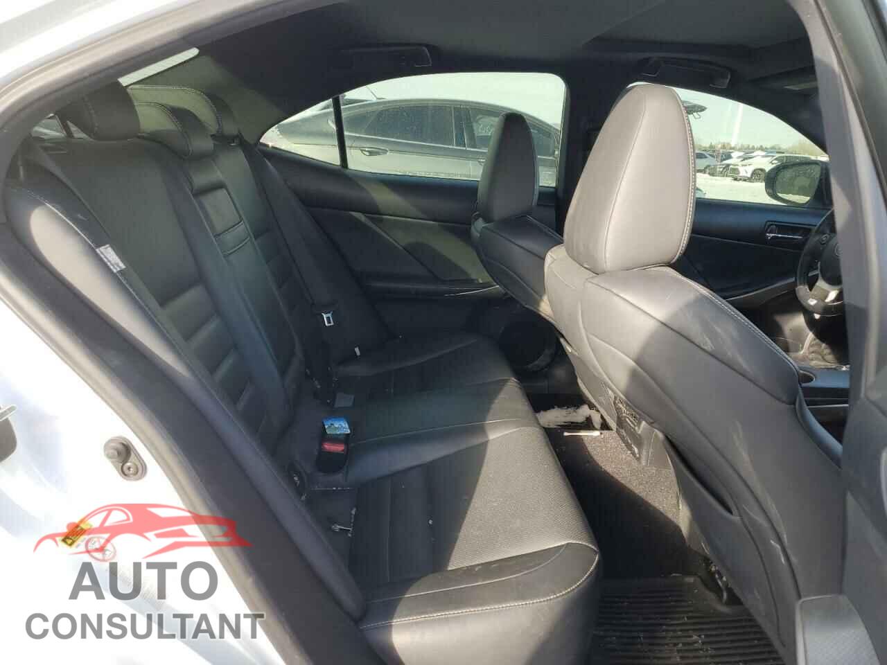 LEXUS IS 2015 - JTHCF1D28F5020200