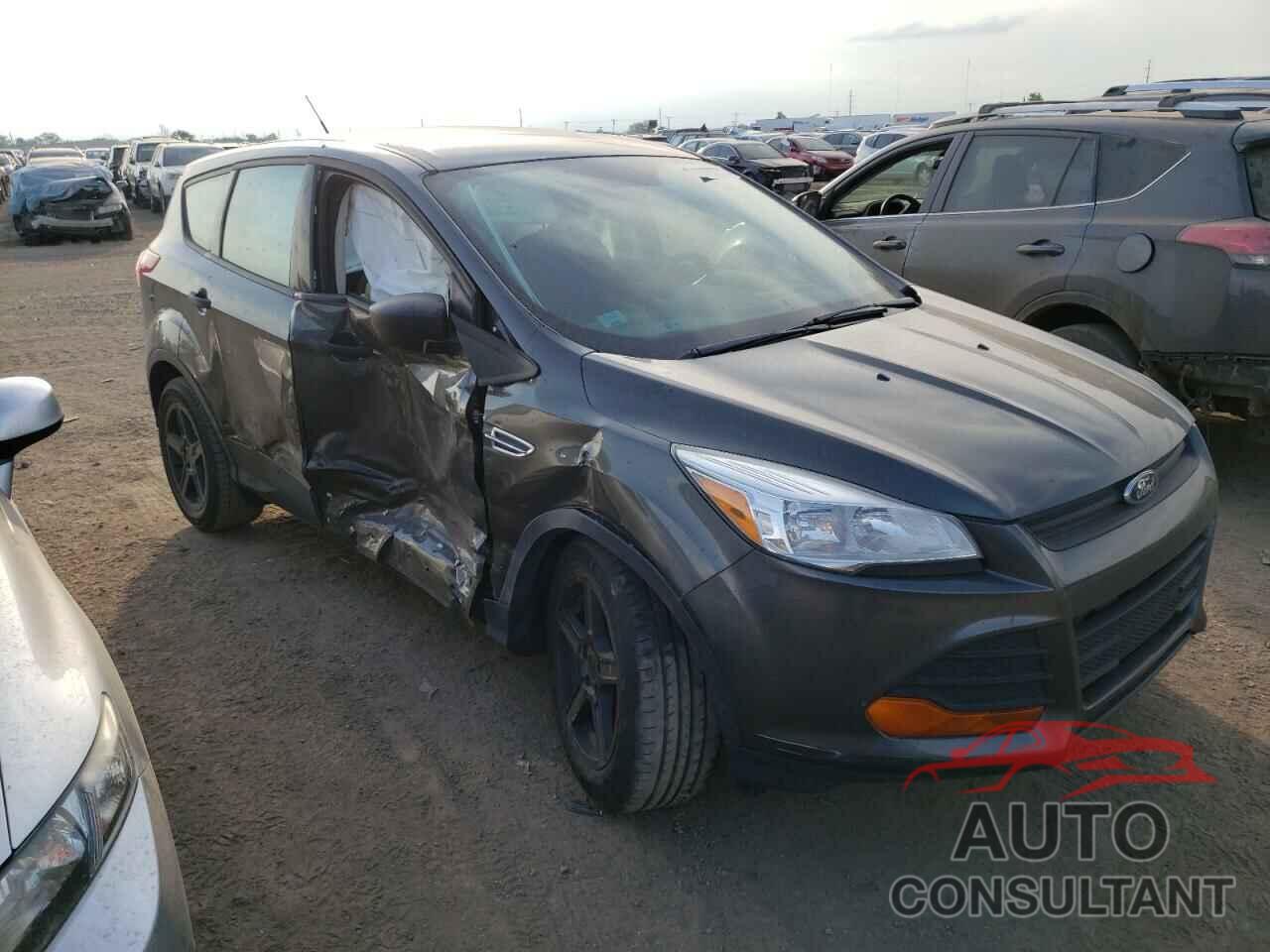 FORD ESCAPE 2016 - 1FMCU0F77GUB18423