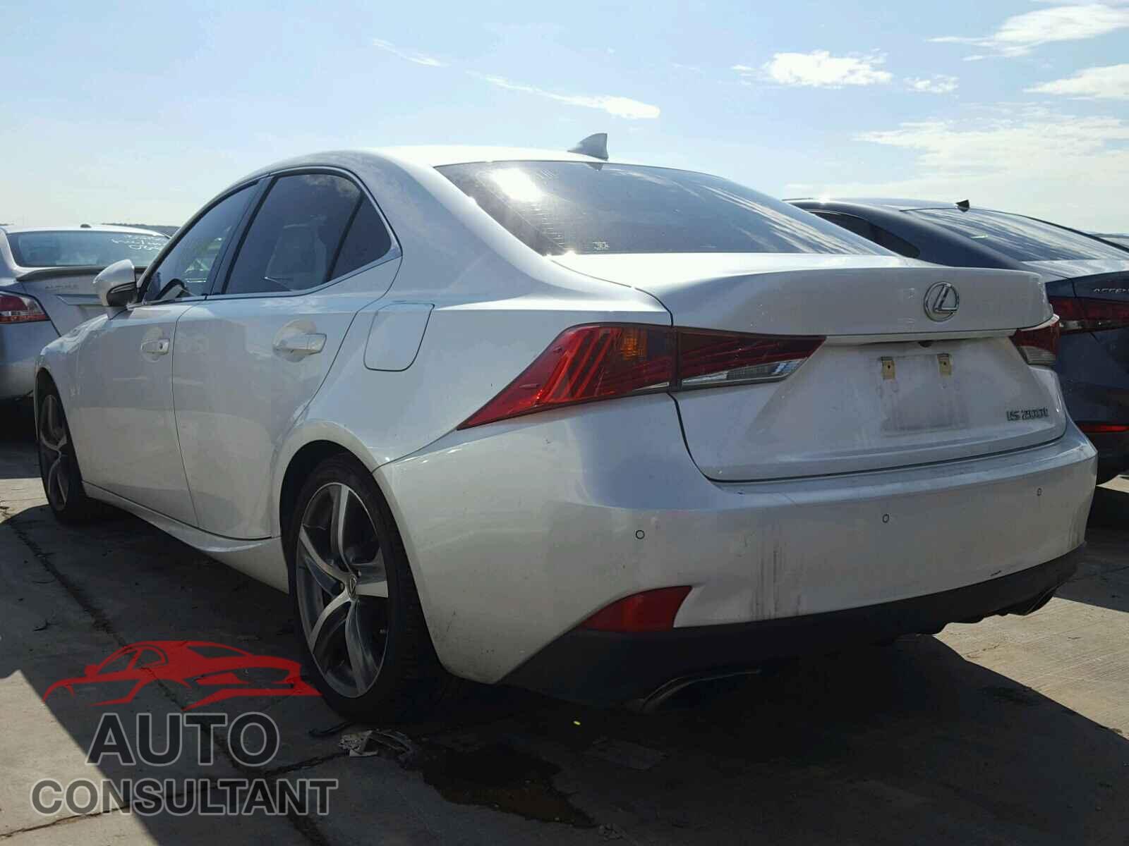 LEXUS IS 2017 - JTHBA1D26H5041673
